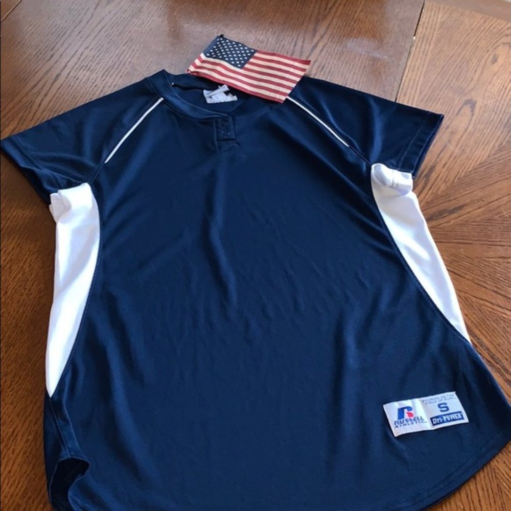 💕⭐️New W/Out Tags⭐️RUSSELL Women’s ATHLETIC SHIRT